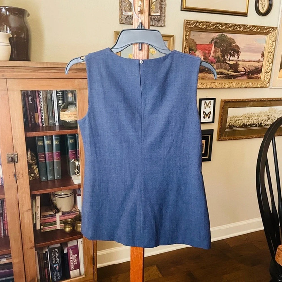 Banana Republic women’s sleeveless ruffle chambray blouse 95% wool SZ 0 blue - Picture 6 of 10